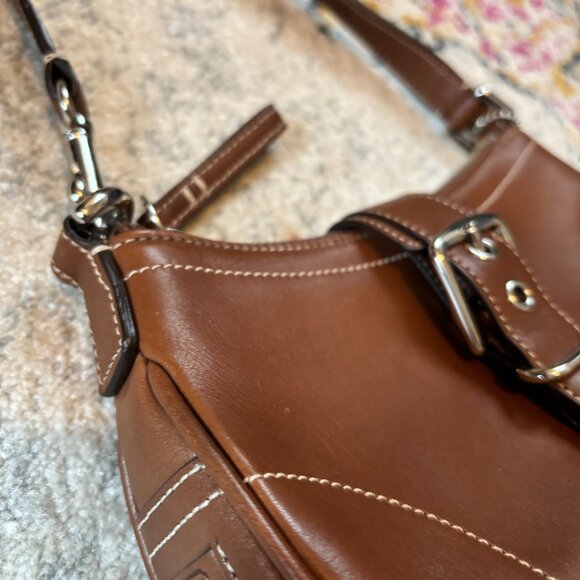 Vintage COACH Mini Hampton Brown Leather Purse - Picture 3 of 7